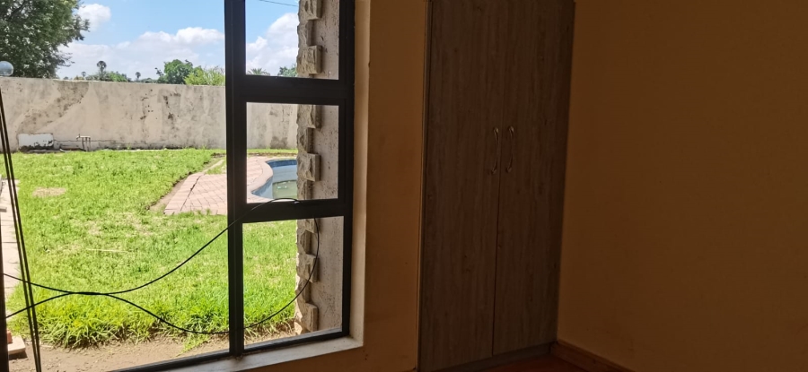 To Let 3 Bedroom Property for Rent in Riebeeckstad Free State